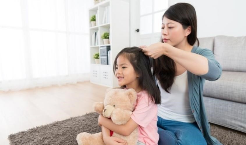 Trẻ 4 tuổi bị rụng tóc, nguyên nhân và cách xử lý